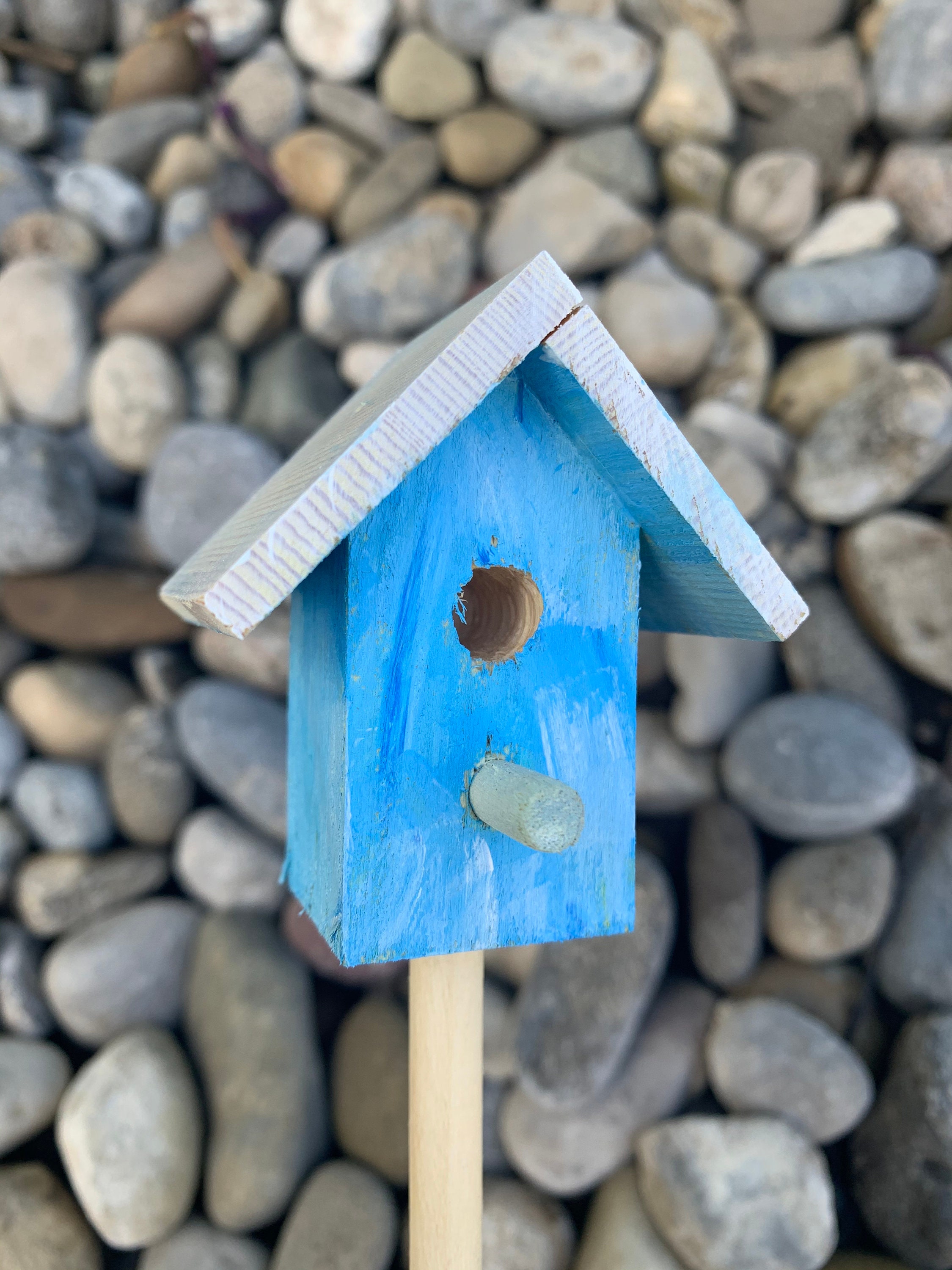 Personalized birdhouse yard stake 