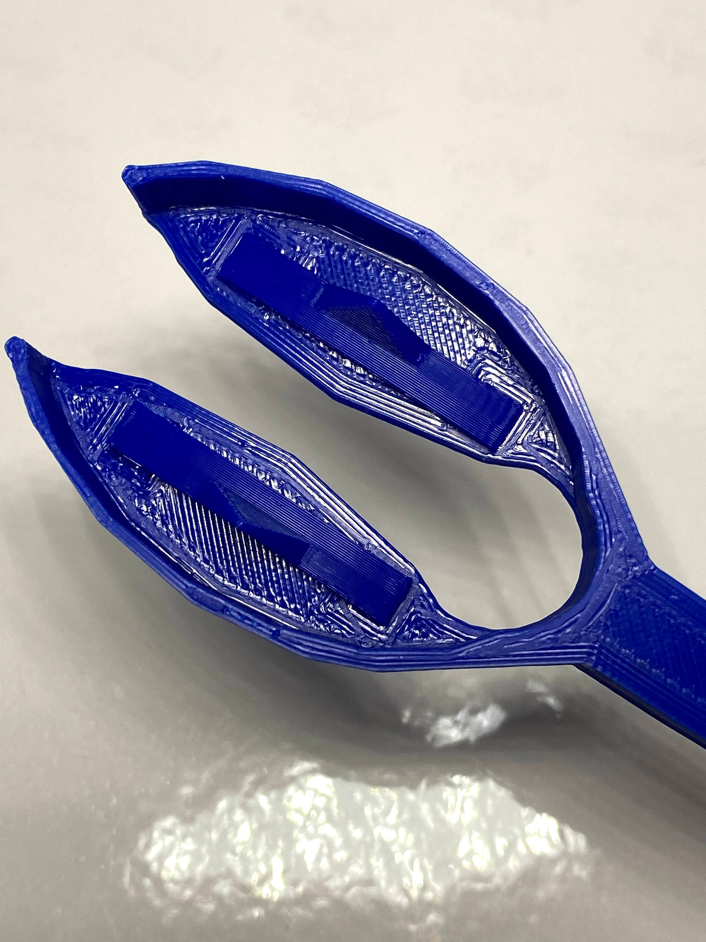 Pharmacist Tool – Pill Bottle Opener Multi Tool 3D Printed ABS - Beyond 3D  Prints