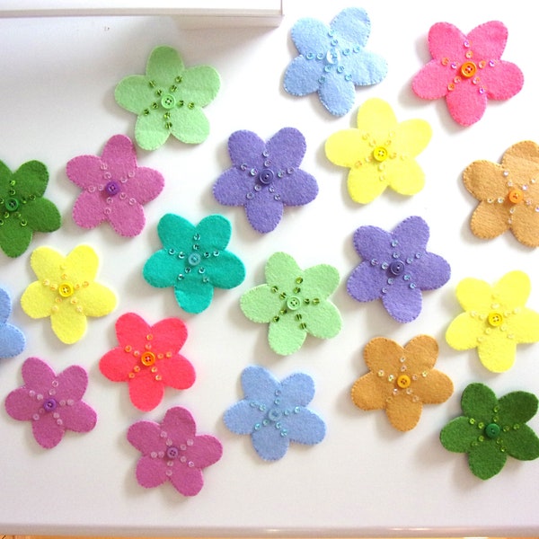 Bright Multi-Colored Felt Flower Magnets Fridge Wall Mirror Nursery Child Bedroom Decoration