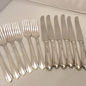 Twelve Vintage Silverware Items: Set of Six Silverplate Dinner Knives and Six Dinner Forks Oneida Tudor Community Plate June Pattern   M44