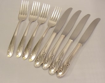 Set of Four Dinner Knives and Four Dinner Forks Vintage Silverplate Set - Holmes & Edwards Floral Pattern Romance  UU