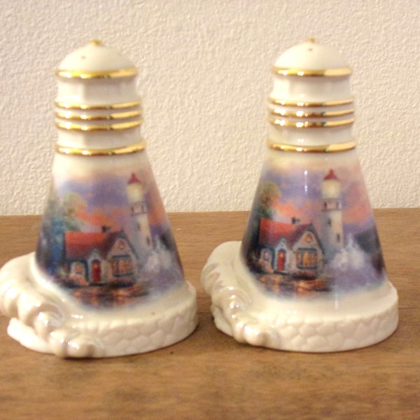 Pair of Lenox Thomas Kinkade Lighthouse Salt and Pepper Shakers 2002 Made in USA