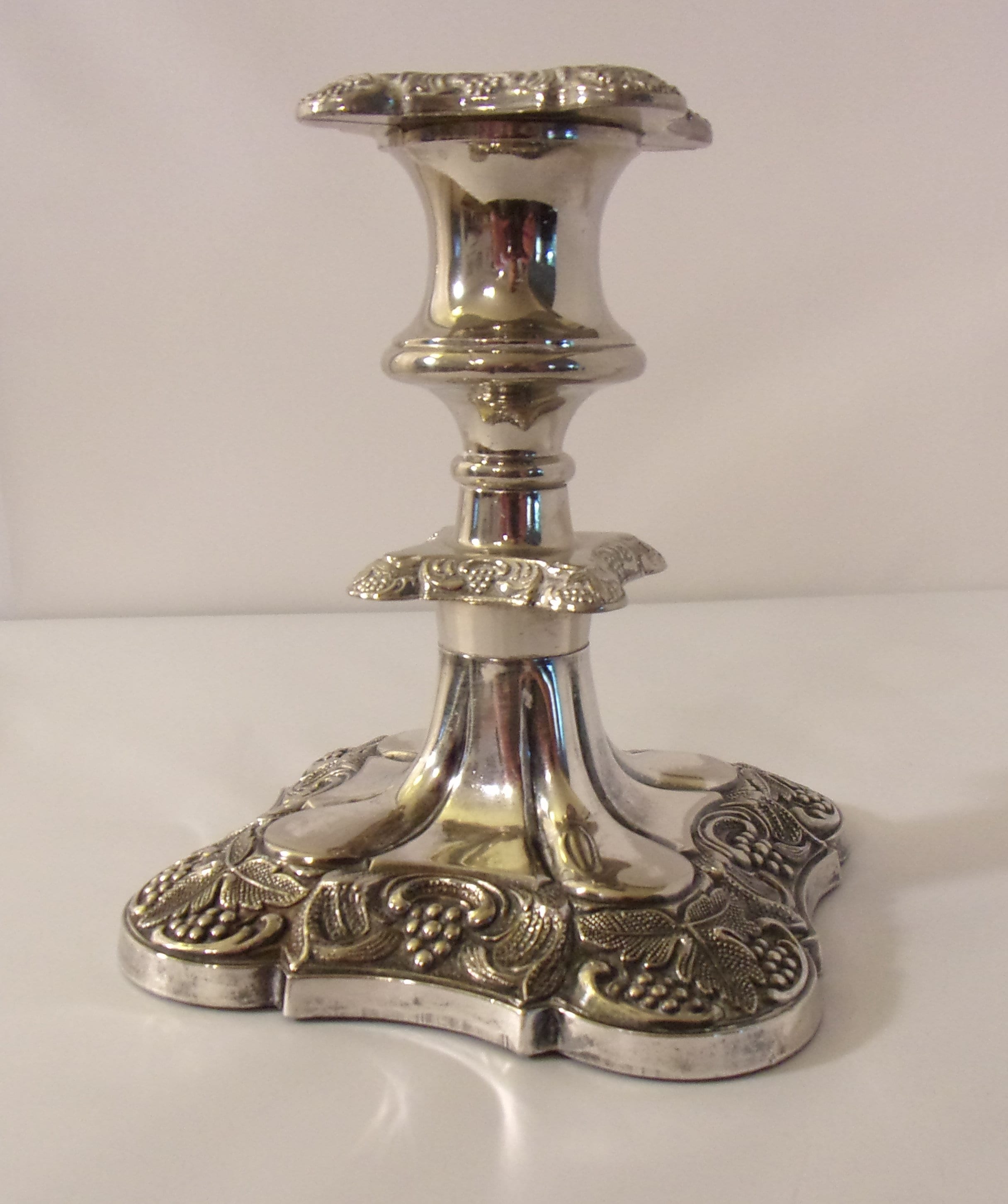 Grenadier England English Silverplate Grapevine Grape