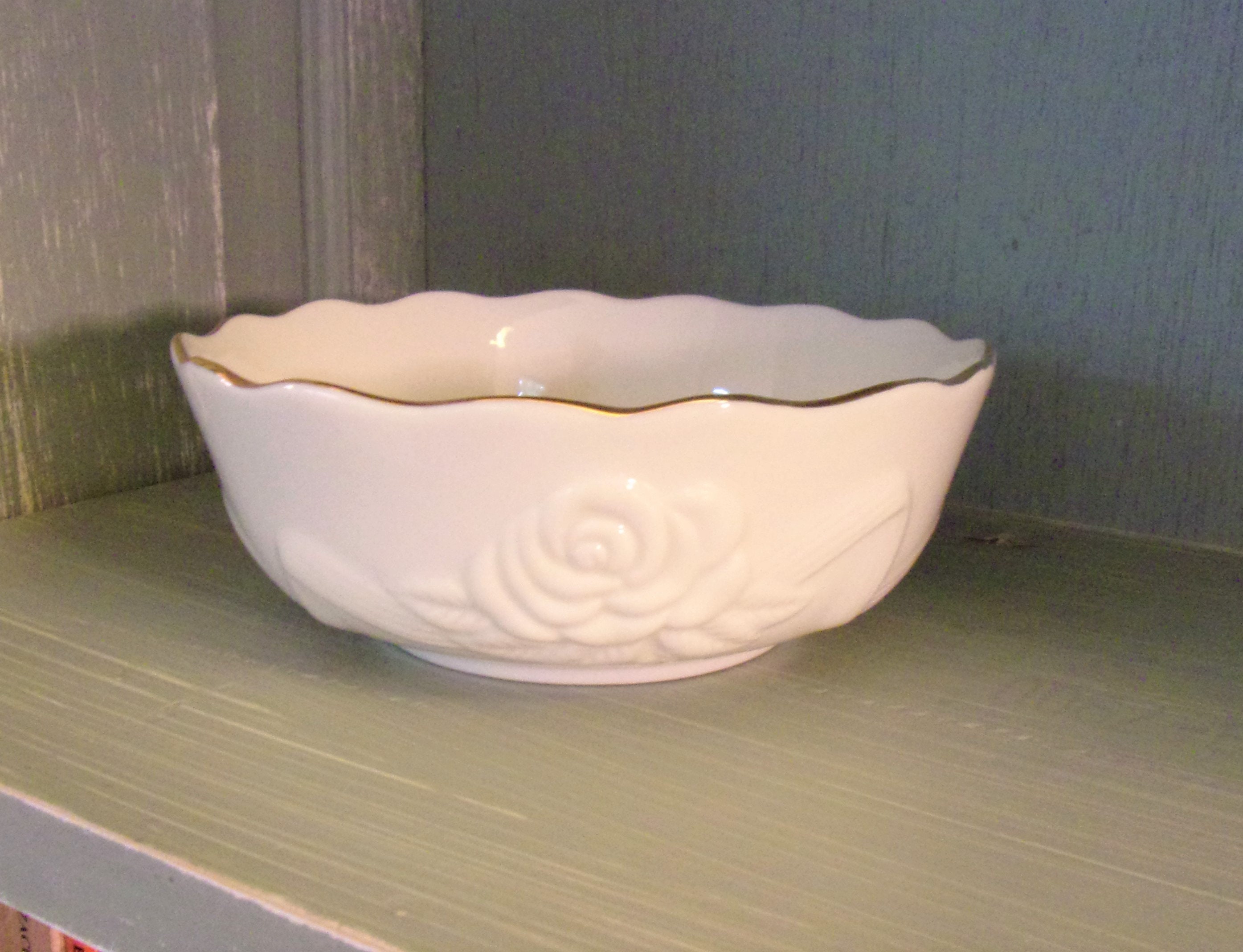 A Lenox Rose Blossom Shallow Bowl 5 1/2" Diameter White with Gold Rim USA
