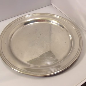 Large Heavy Vintage Colonial Pewter Butler&#39;s Tray Salver by Boardman Company 11 3/4&quot; Diameter
