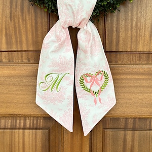 Custom pink Valentine chinoiserie wreath sash, personalized Galentine toile swag, monogrammed preppy wreath scarf for bridal shower