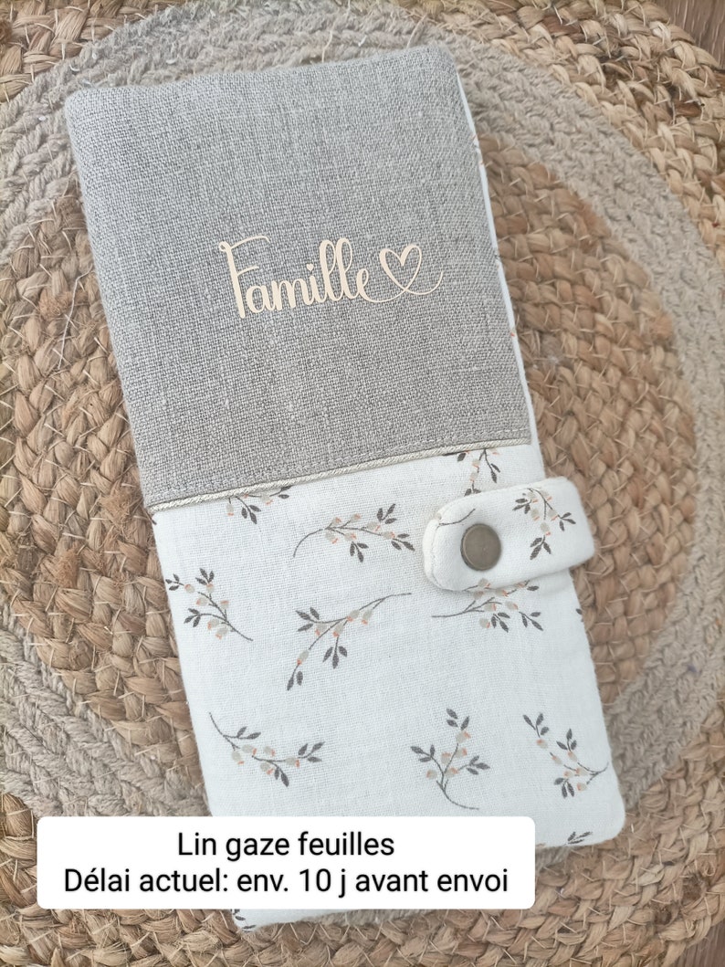 Protège livret de famille lin et motif fleuri doré cadeau de mariage Lin gaze feuilles