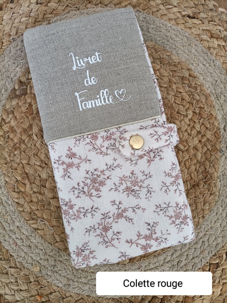 Protège livret de famille lin et motif fleuri doré cadeau de mariage Colette rouge