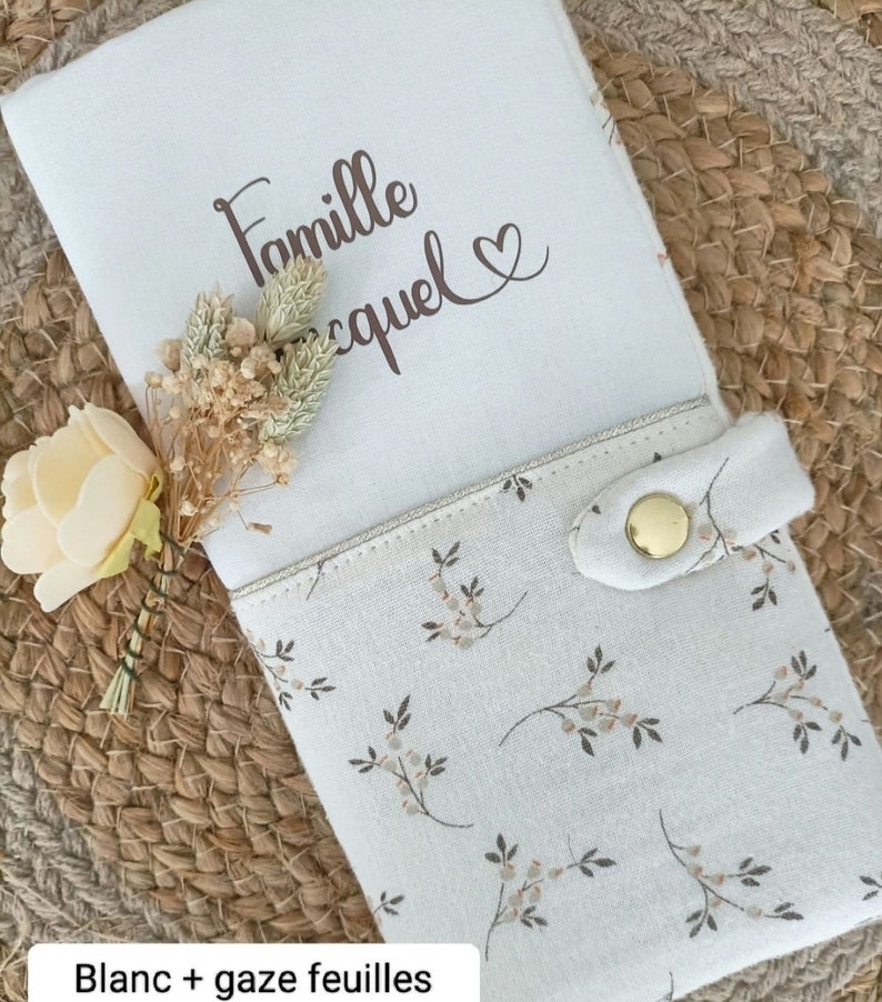 Protège livret de famille lin et motif fleuri doré cadeau de mariage Blanc/gaze feuilles