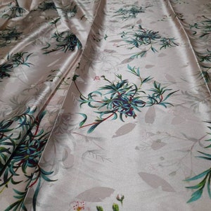 Tissu de soie de designer italien / Soie de mode / Fleurs de soie Ornement de la nature / Tissus exclusifs