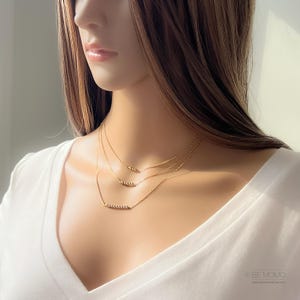 14 Karat Gold gefüllte Perlen Bar Halskette, alltägliche Halskette, Schichtung Halskette, Gold Halskette, minimalistische Halskette, Geschenk für sie