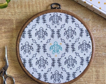 Geometric Sea Turtle Blackwork embroidery cross stitch pattern PDF | Modern backstitch, seamless chart | Starfish Summer Beach black work