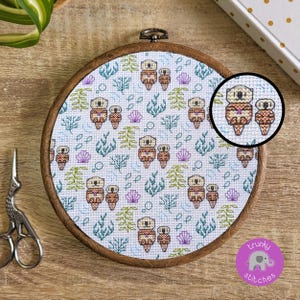 Patrón de punto de cruz de nutria marina en PDF / Nutria madre y cría / Diseño de bordado en negro oceánico