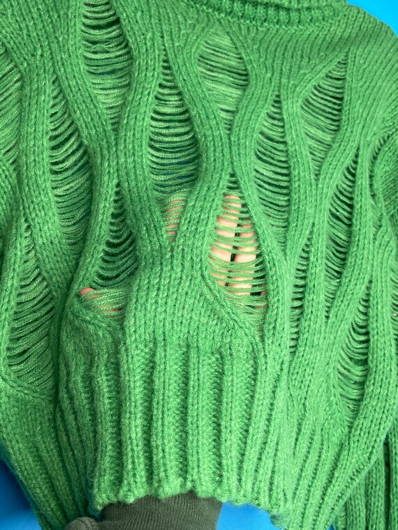KELLY GREEN TURTLENECK Sweater / Hallow 