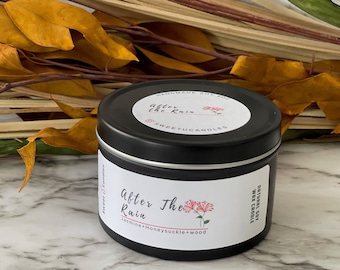 Honeysuckle Jasmine Soy Candle: Floral Summer Scent