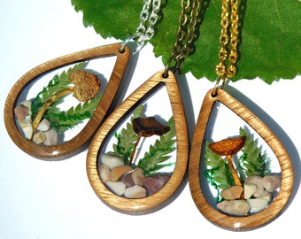 Walnut teardrop mushroom terrarium necklace, cottagecore plant lover gift, botanical forest fairy jewerly, moss and fern leaf elven pendant