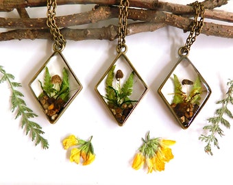 Resin Terrarium Necklace with Mushroom Moss: Fungi Botanical Mushroomcore Fairy Woodsy Northwoods Boreal Jewelry Wood Pendant