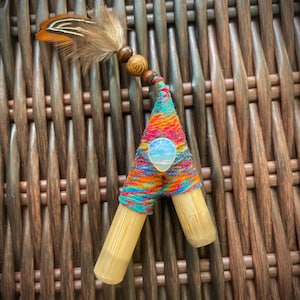 Juego personalizado de Kuripe y Tepi – Aplicadores de rapé chamánicos hechos a mano / Múltiples opciones de color, plumas y cristales / Empaquetado para regalo