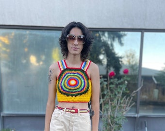 Vintage 1970s psychedelic circle crazy colors hippie sweater vest Lucy in the sky rainbow crazy day glo sweater pullover