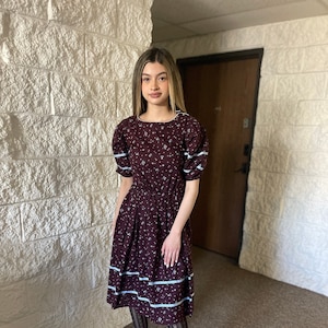 Vintage 1970s prairie cottage dress ruffle hem puff puffy balloon sleeves trim amazing print dress RARE ribbon detail flowers GORGEOUS