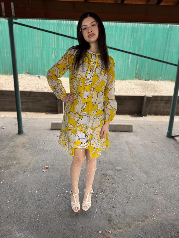 Vintage 1960s Mini Dress Gorgeous Print Cover up Matching Jacket