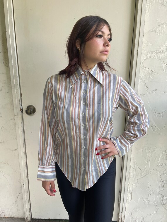 Vintage 1970s dagger collar striped shirt button … - image 7