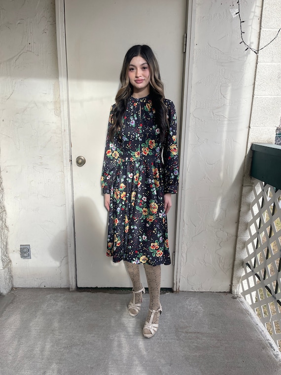 Vestido midi vintage estilo pradera con flores sexys de los años 70, corte  genial, estampado increíble, colores raros y