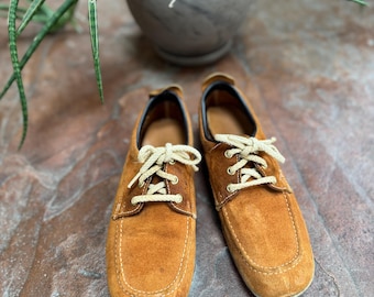 Vintage 1970s suede lace up flat shoes rare