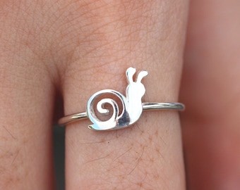 snail ring,snail jewelry,Sterling Silver ring,Animal Ring,Forest Ring,minimalist ring gift idea