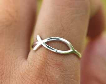 sterling silver jesus fish ring, Christian Fish ring, Christian Jewelry, Confirmation ring, Baptism Gift, Christian Gifts, Religious ring