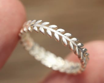 Sterling Silver Olive Branch Ring: Delicate Laurel Leaf Jewelry