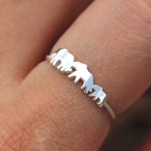 Custom 925 Silver Elephant Family Ring: Animal Lover Jewelry