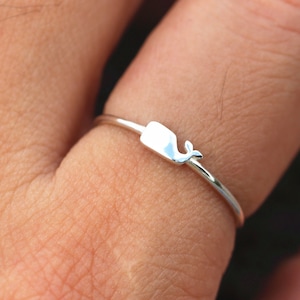sterling silver tiny whale ring,simple silver ocean ring,midi fish ring,animal lover jewelry,simple elegant jewelry
