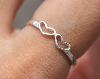 Dainty Heart ring in sterling silver,minimal heart ring,Minimalist Heart Ring