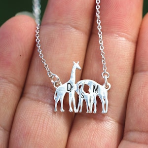 Collar de jirafa personalizado, collar de jirafa familiar de plata 925, lindo collar de animal jirafa, collar de plata con jirafa, joyería del zoológico