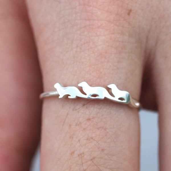 custom Otter family ring,custom animal ring,sterling silver,Personalized animal jewelry,we are family,dainty midi jewelry