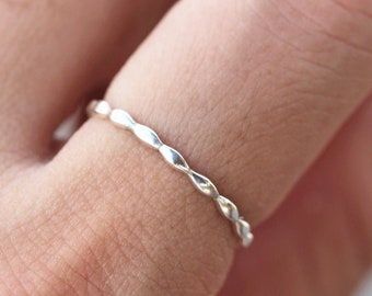 simple geometric ring,Silver Infinity ring,Simple Thin MIDI ring,everyday jewelry,tiny 925 sterling silver jewelry