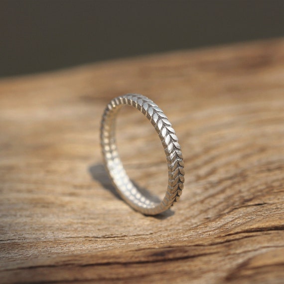 925 Silver Leaf Ring: Thin Band Minimalist Jewelry