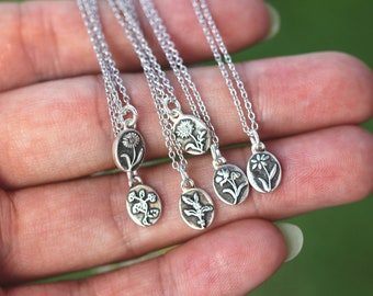 925 Silver Custom Birth Flower Necklace: Personalized Family Jewelry