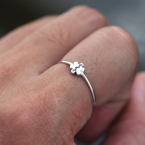 Ring aus 925er Silber: Diabetischer Notfallschmuck