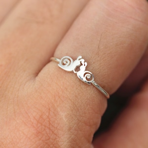 Custom Sterling Silver Snail Ring: Personalized Animal Jewelry