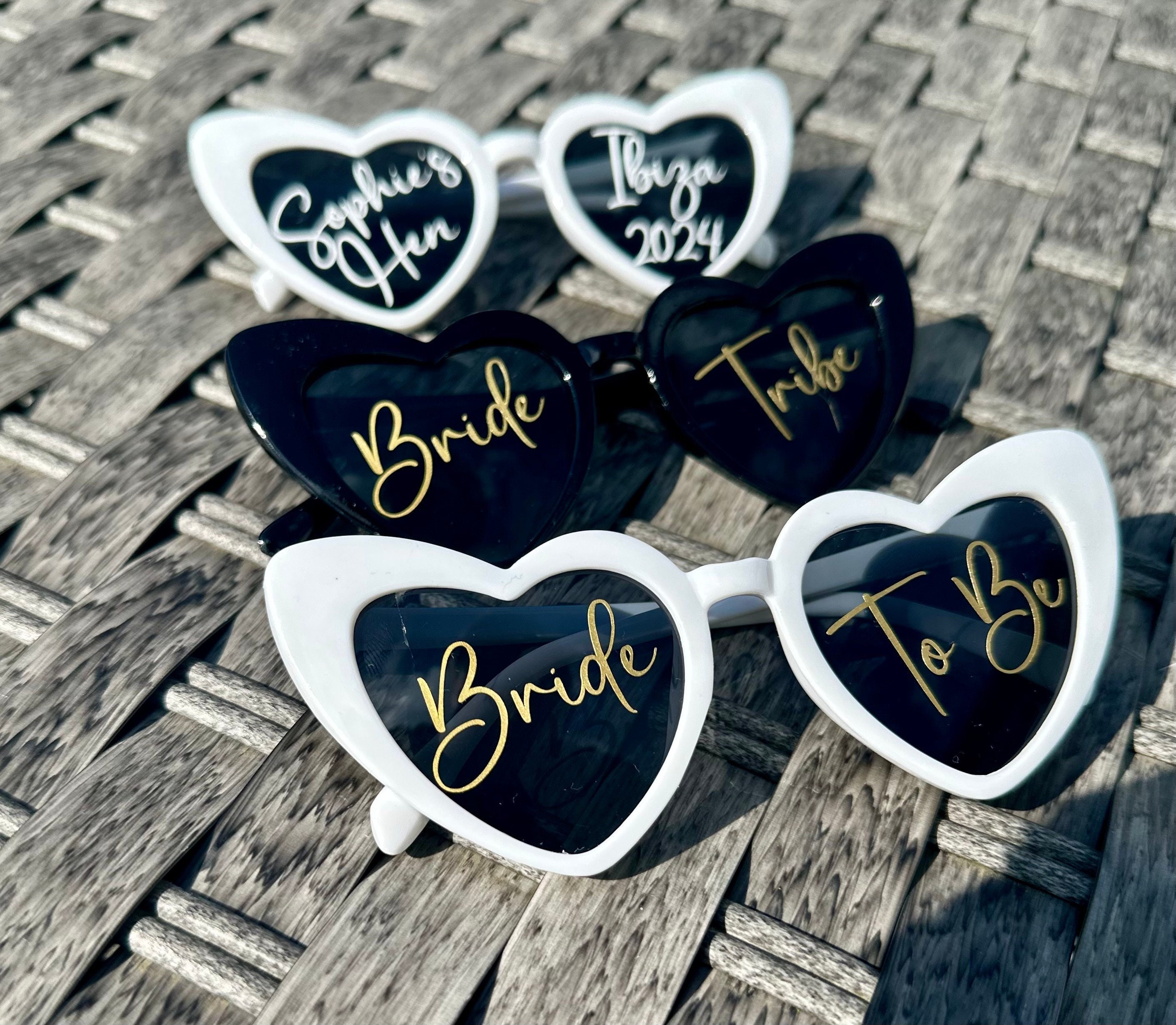 YAMEIZE Trendy 90s Love Heart Polarized - Zonnebril voor Vrouwen Mannen Retro Hartvormige Bril Vintage Coloful Grappig Party Outdoor, Wit Grijs, Medium
