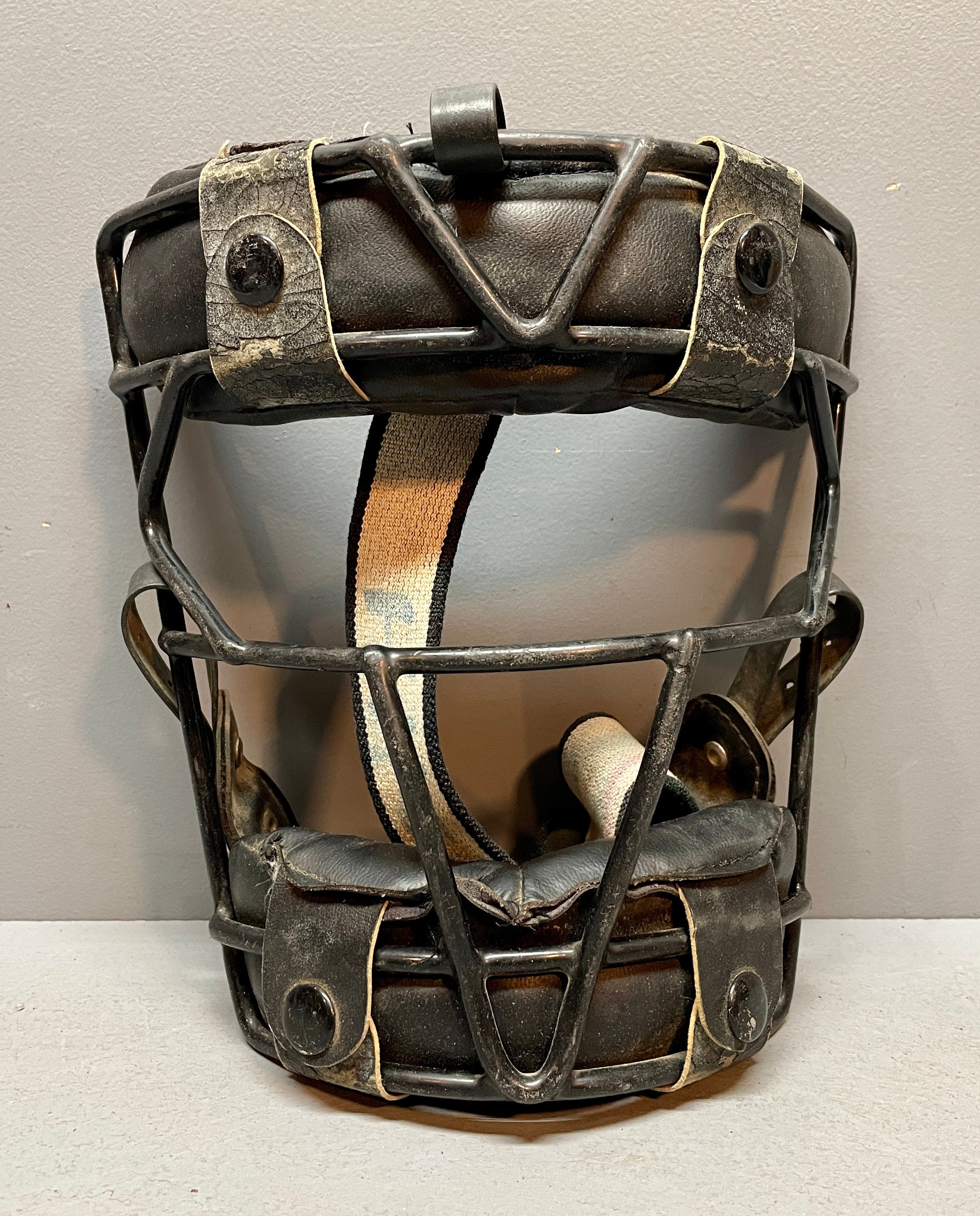 Vintage American Baseball Game Catchers Mask