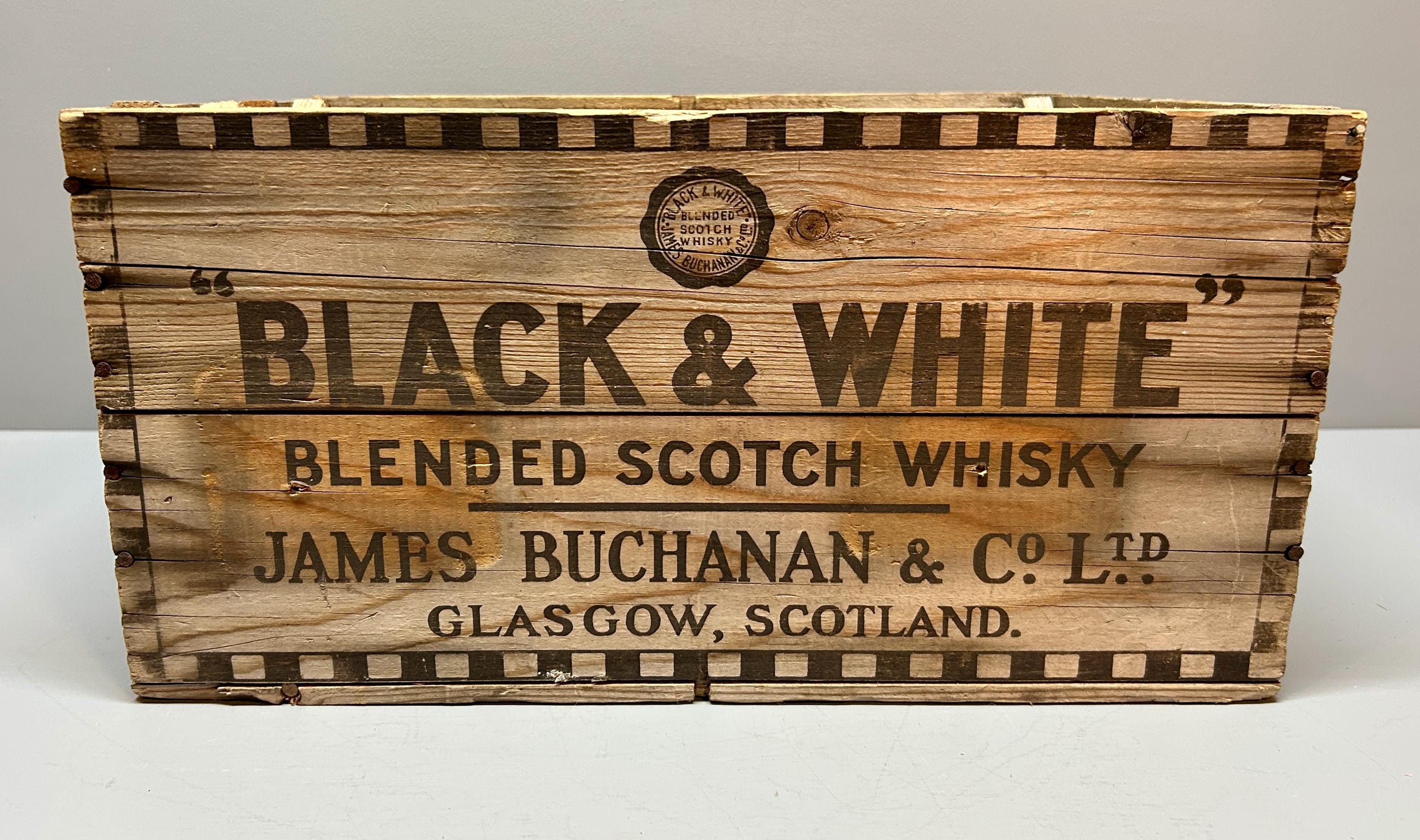 Vintage Whisky Crate, Black & White Blended Scotch Whisky Crate
