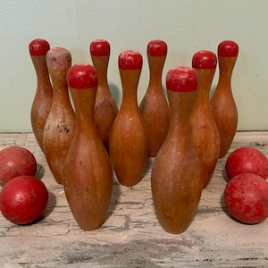 Vintage Wooden Bowling Pins, Bowling Pins, Bowling Pins and Balls, Vintage Skittles, Vintage Toys, Vintage Game Room Decor, 9 Bowling Pins