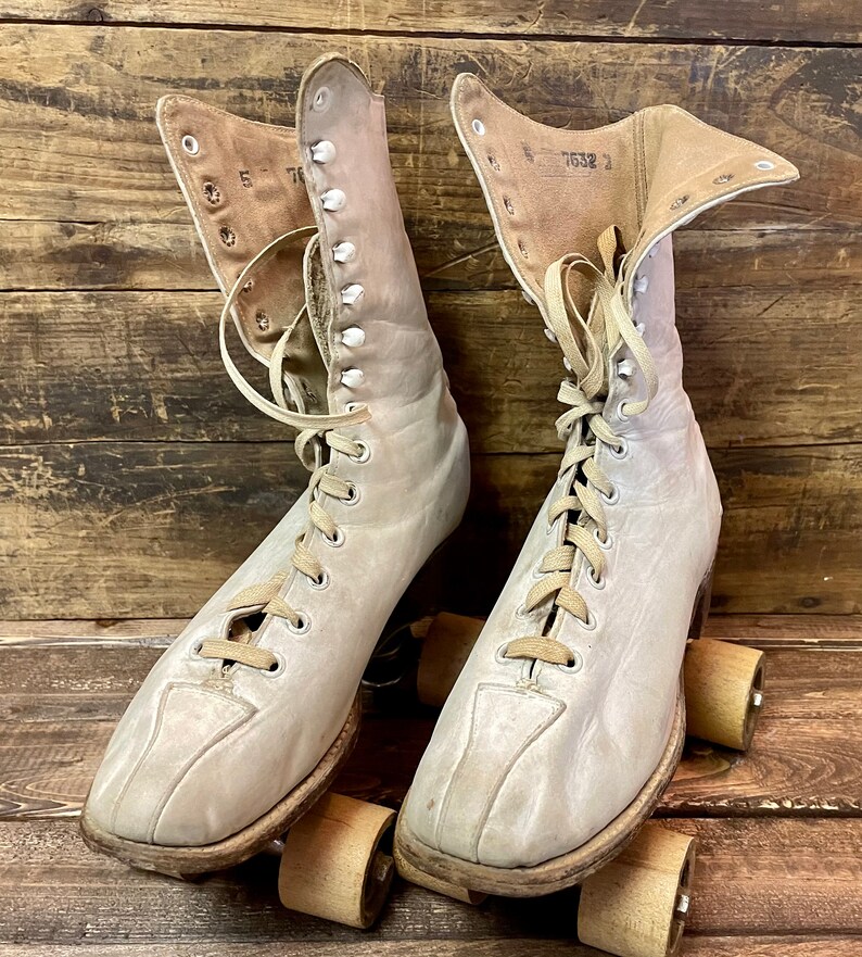 Vintage Women's Roller Skates Size 5 Roller Skates Etsy