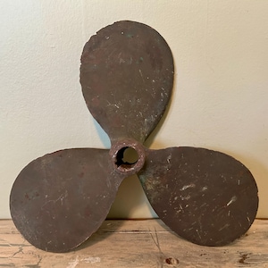 Boat Propeller, Metal Boat Propeller, Propeller, Vintage Propeller, 3 Blader Propeller, Maritime Decor, Beach House Decor, Nautical Decor