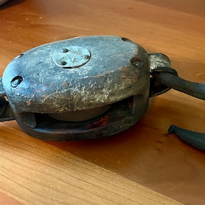 Vintage Wooden Pulley, Block and Tackle, Pulley, Wood Pulley, Plant Hanger, Barn Pulley, Farm Wooden Pulley, Hook and Anchor Wooden Pulley
