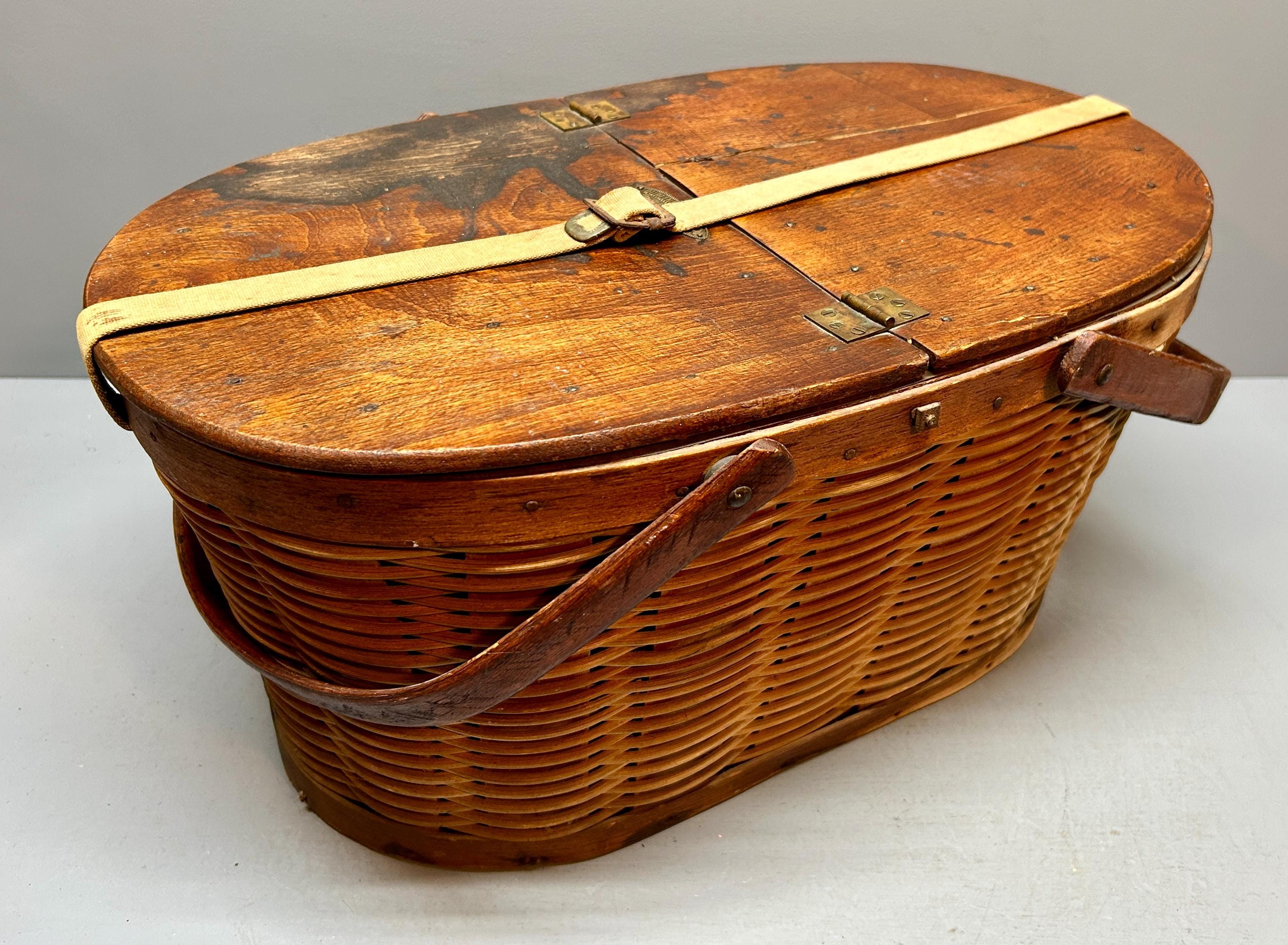 Vintage Picnic Basket, Hawkeye Picnic Basket, Hawkeye Burlington