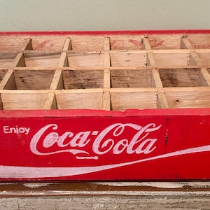 Coca Cola, Vintage Coca Cola Crate, Red Coca Cola Crate, Soda Crate, Vintage Crate, Beverage Crate, 1976 Coca Cola Crate, Wet Bar Decor